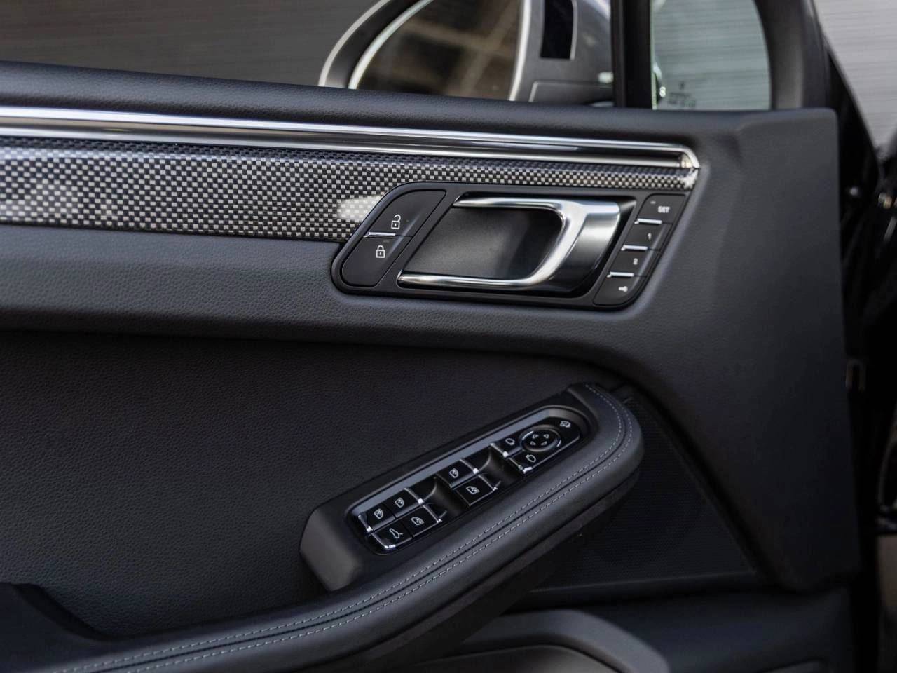 2025 Porsche Macan Macan T