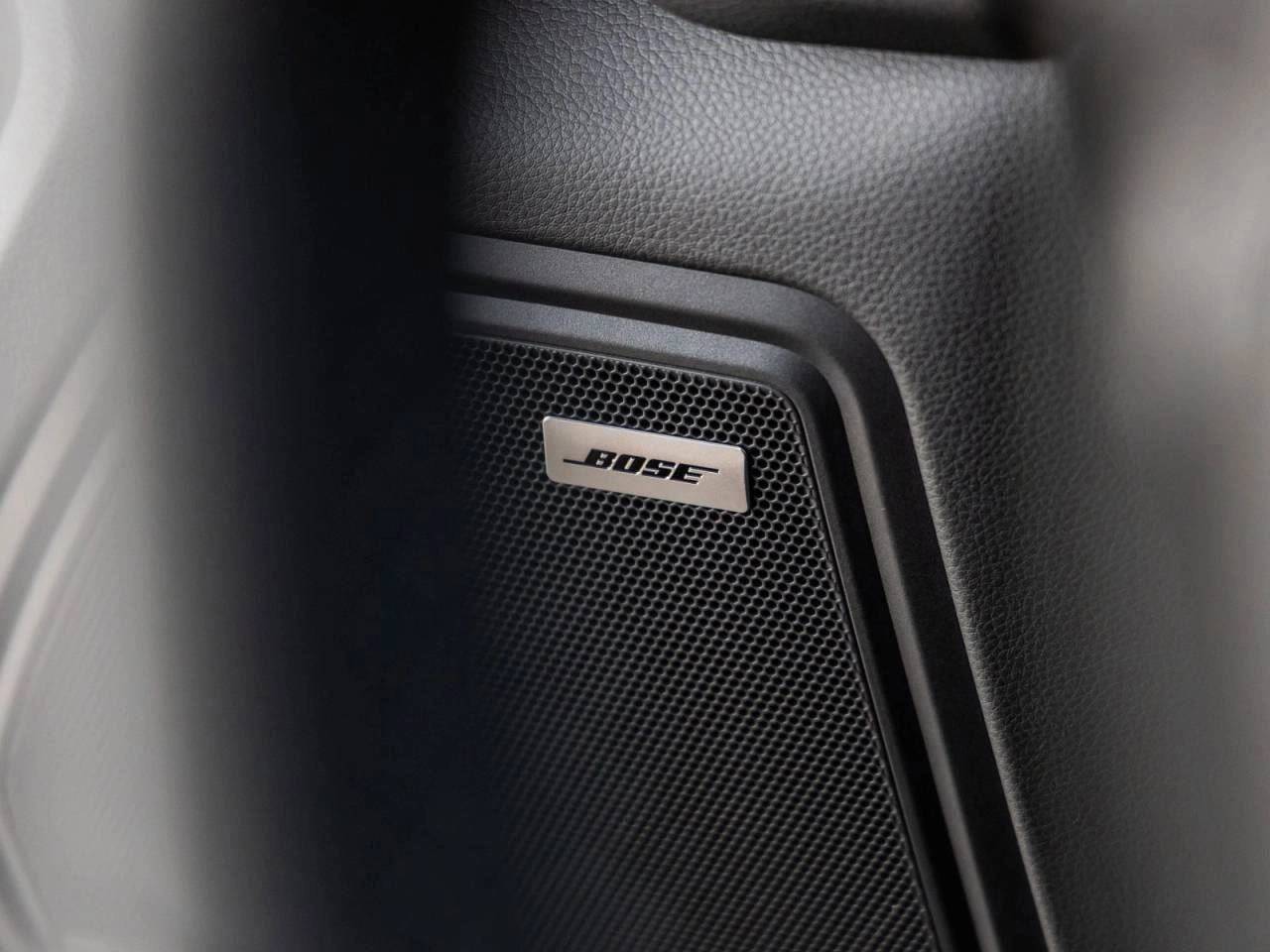 2025 Porsche Macan Macan T