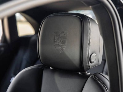 2025 Porsche Macan Macan T