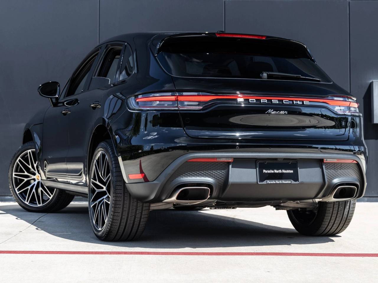 2026 Porsche Macan Macan