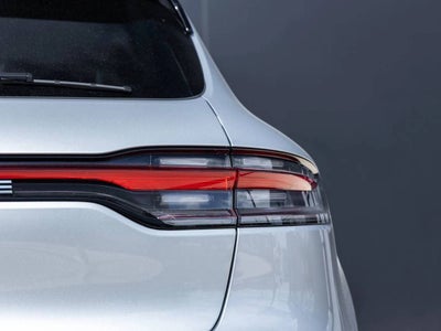 2026 Porsche Macan AWD