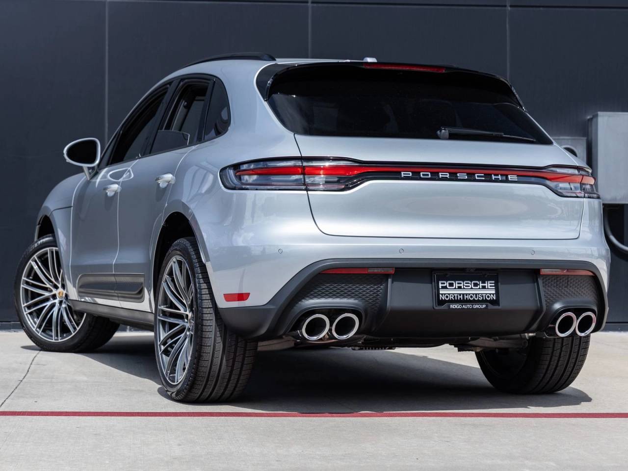 2026 Porsche Macan AWD