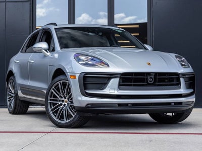 2026 Porsche Macan AWD