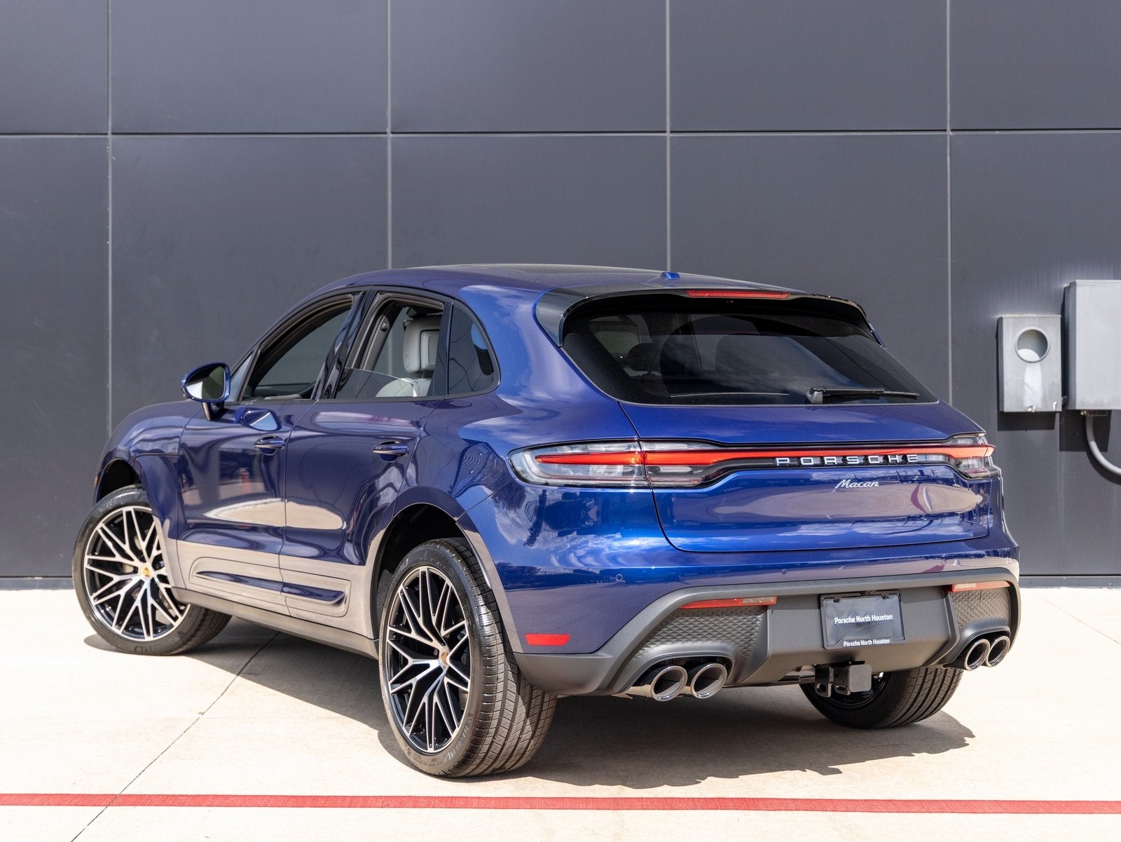 2026 Porsche Macan Macan