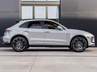 2026 Porsche Macan Macan