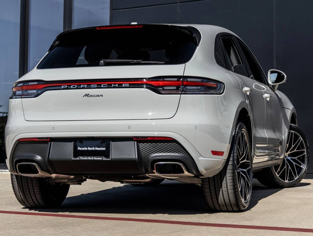2026 Porsche Macan Macan