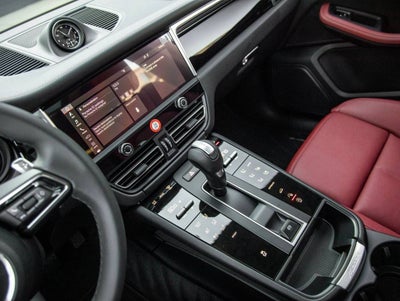 2026 Porsche Macan Macan