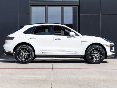 2026 Porsche Macan Macan