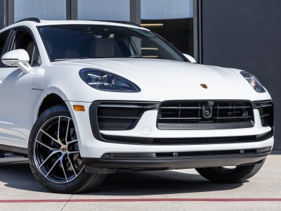 2026 Porsche Macan Macan