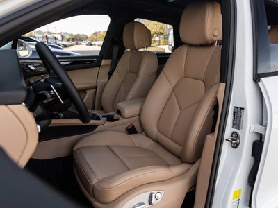 2026 Porsche Macan Macan