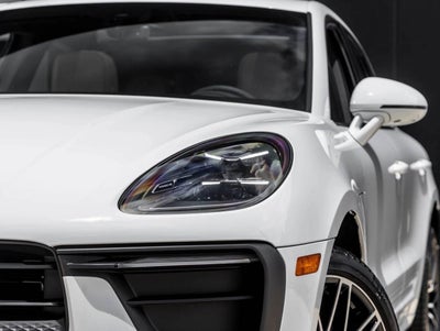 2026 Porsche Macan AWD