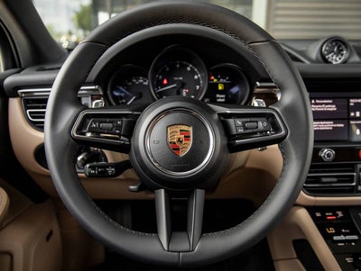 2026 Porsche Macan AWD