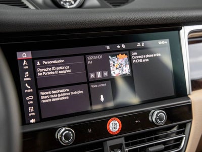 2026 Porsche Macan AWD
