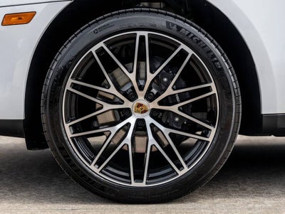 2026 Porsche Macan AWD
