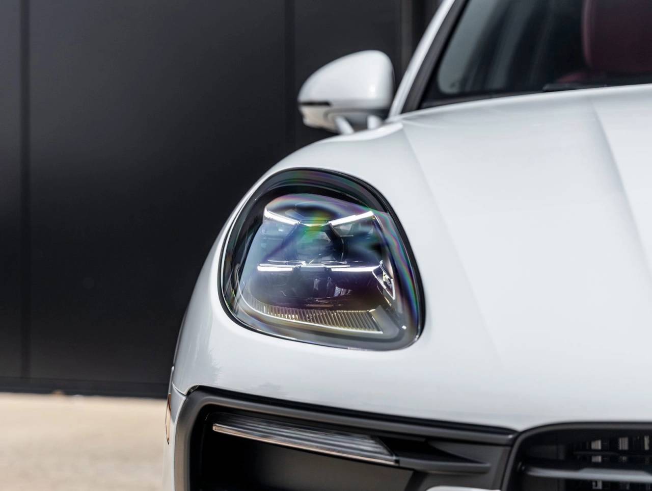 2026 Porsche Macan AWD