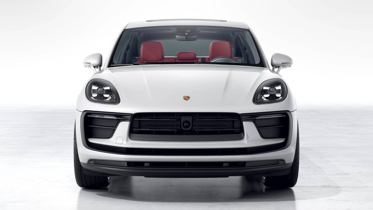 2026 Porsche Macan AWD