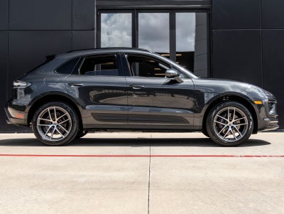 2026 Porsche Macan Macan