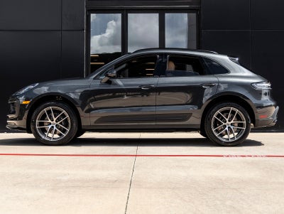 2026 Porsche Macan Macan