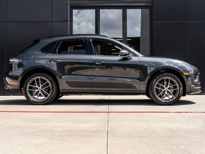 2026 Porsche Macan Macan