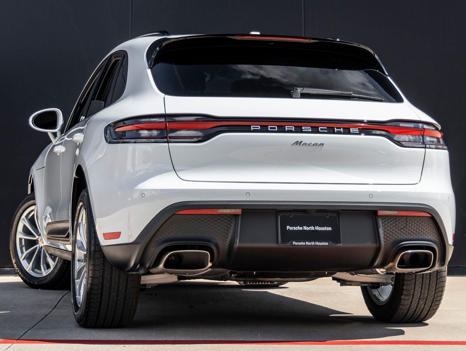 2026 Porsche Macan Macan