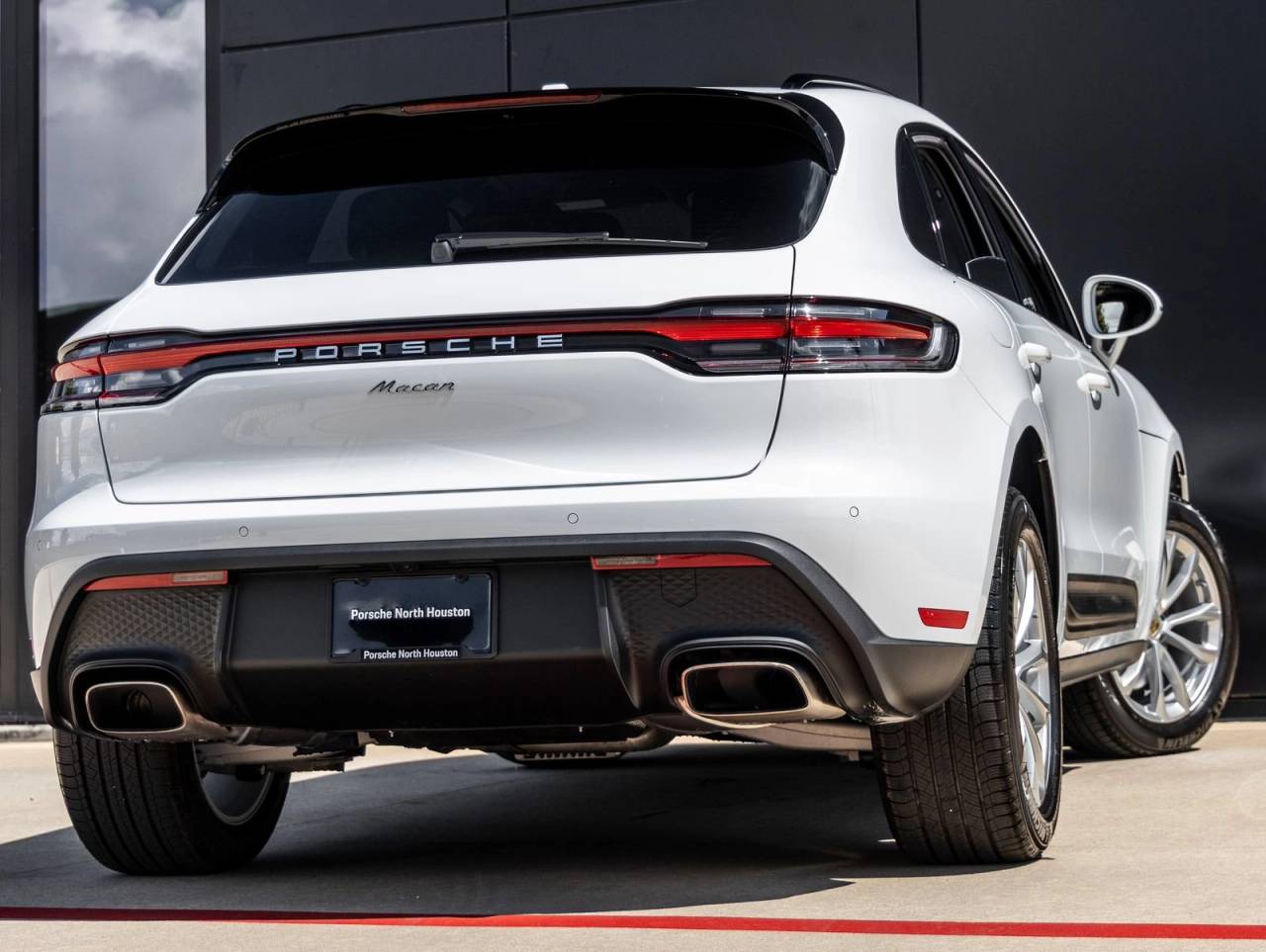 2026 Porsche Macan Macan