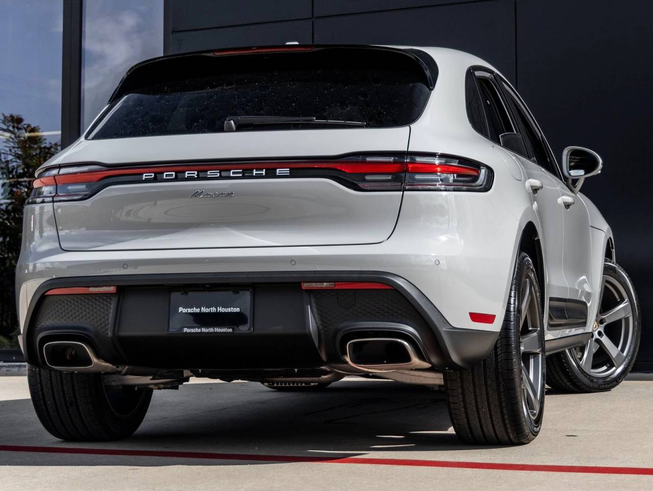 2026 Porsche Macan Macan