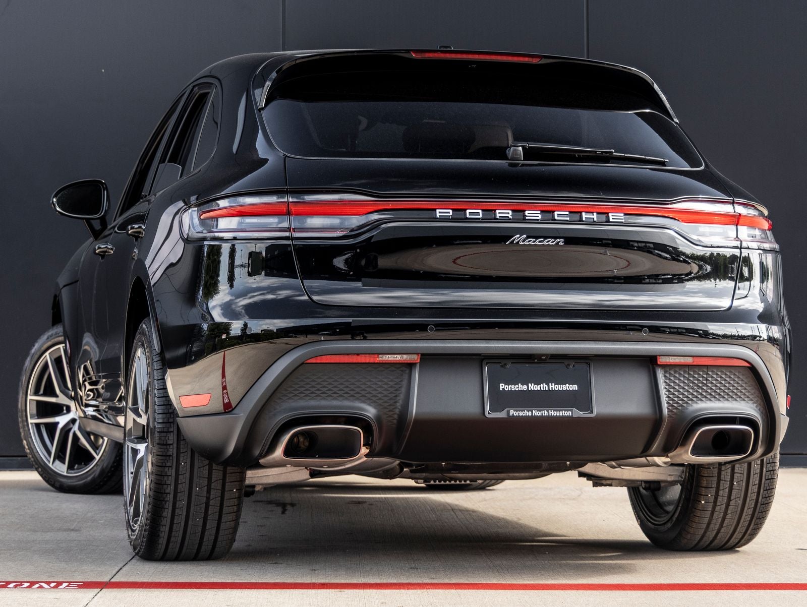 2026 Porsche Macan Macan