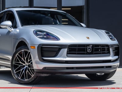 2026 Porsche Macan Macan
