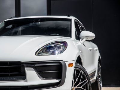 2026 Porsche Macan Macan