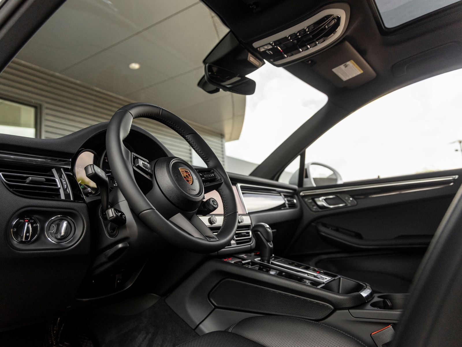 2026 Porsche Macan Macan