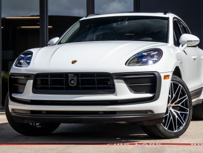2026 Porsche Macan Macan