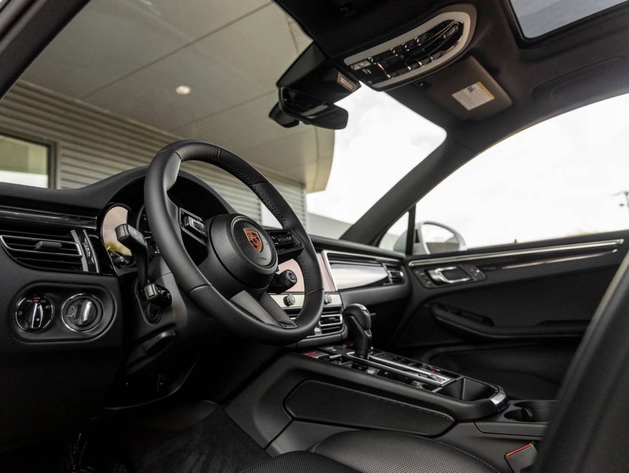 2026 Porsche Macan Macan