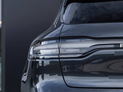 2026 Porsche Macan Macan
