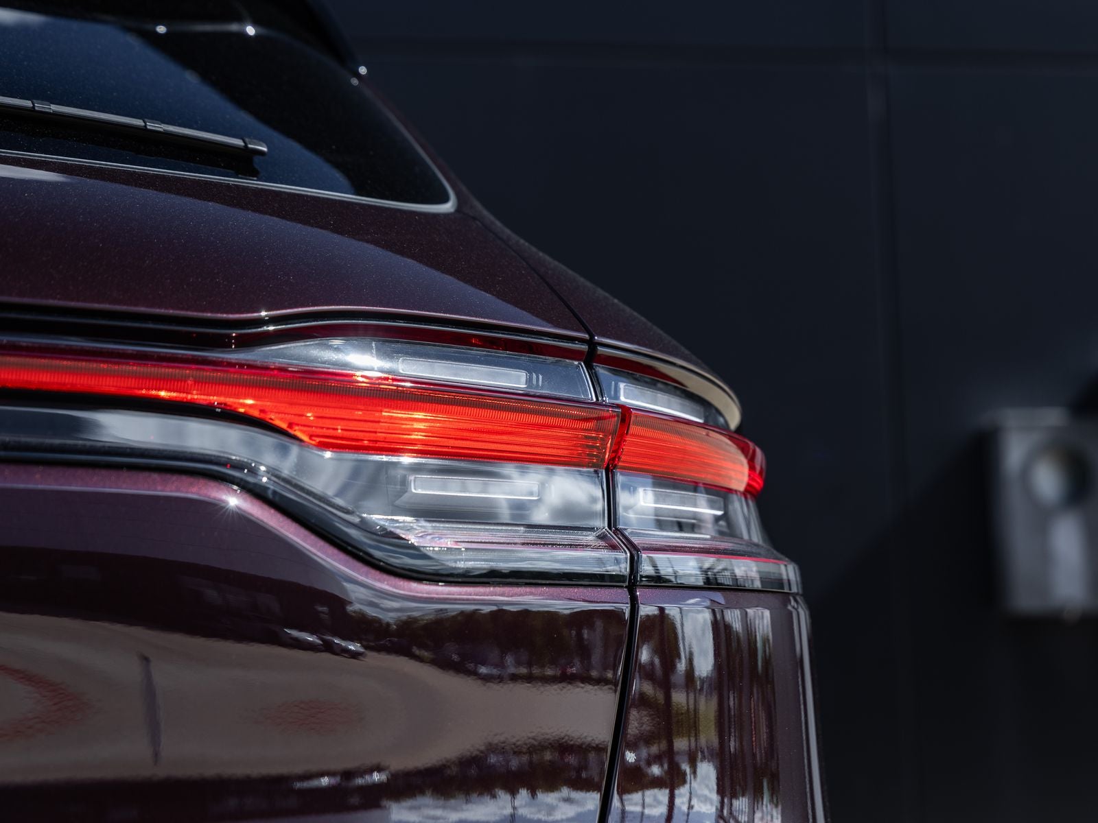 2026 Porsche Macan Base