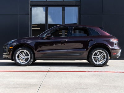 2026 Porsche Macan Base
