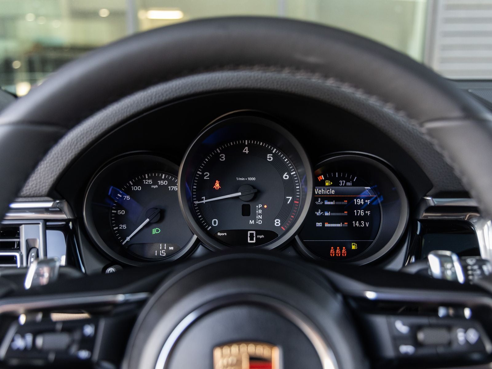 2026 Porsche Macan Base