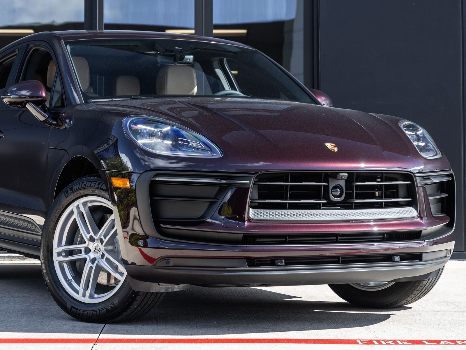 2026 Porsche Macan Base