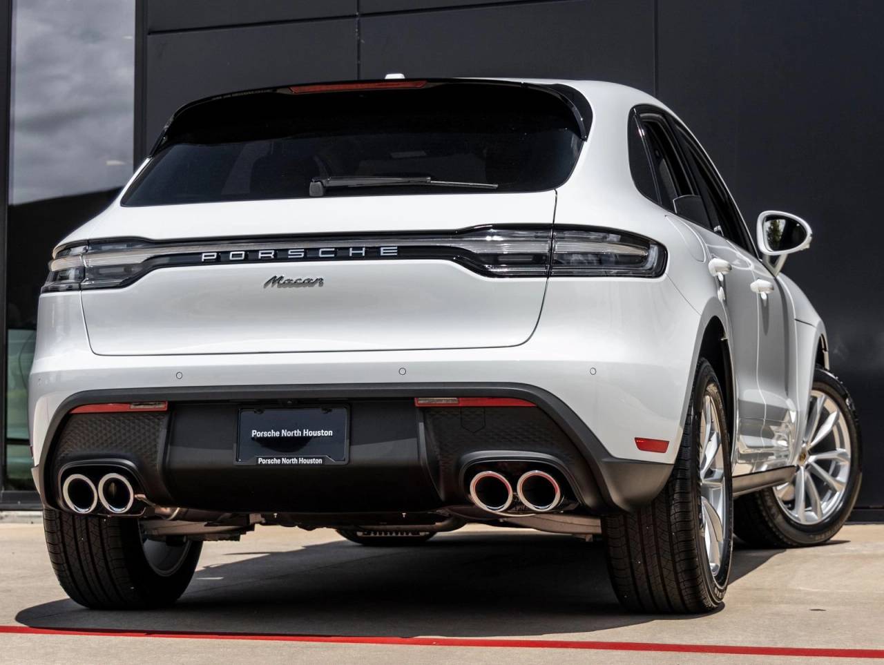2026 Porsche Macan Macan