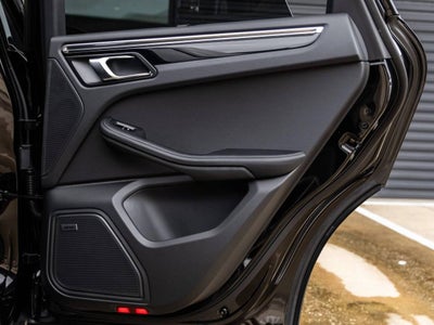 2026 Porsche Macan Macan