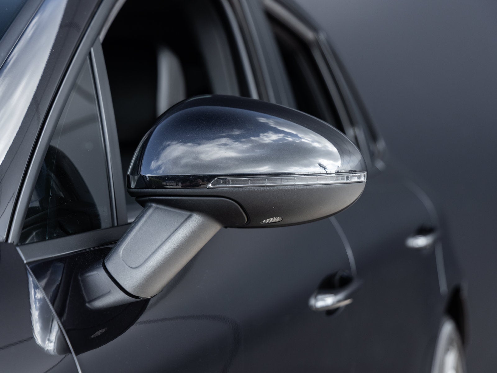 2018 Porsche Macan Macan Sport Edition
