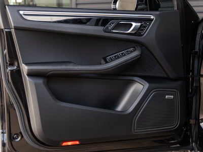 2018 Porsche Macan Macan Sport Edition