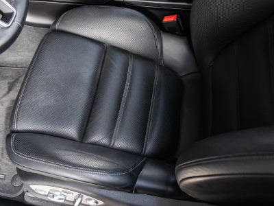 2018 Porsche Macan Macan Sport Edition