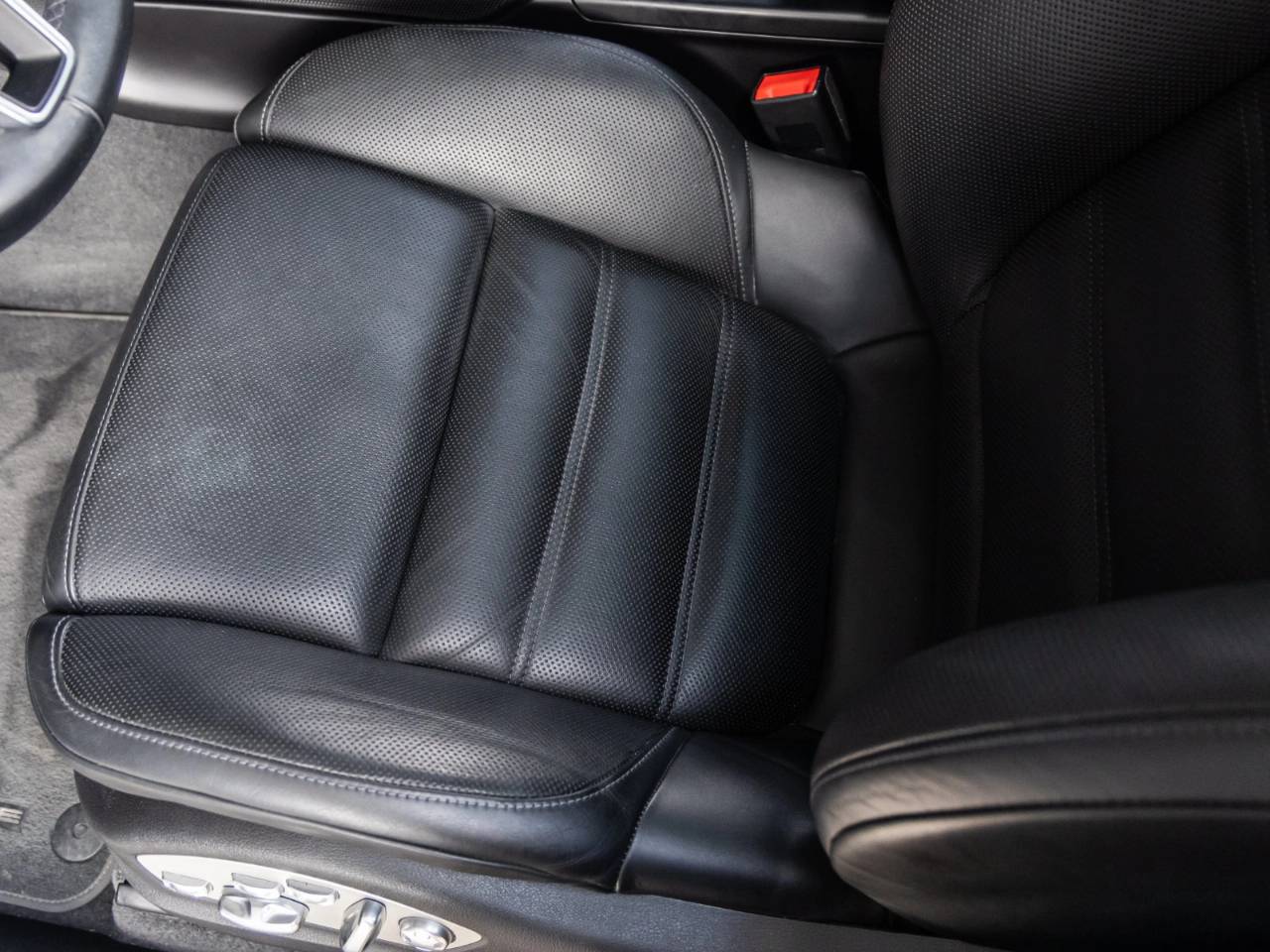 2018 Porsche Macan Macan Sport Edition