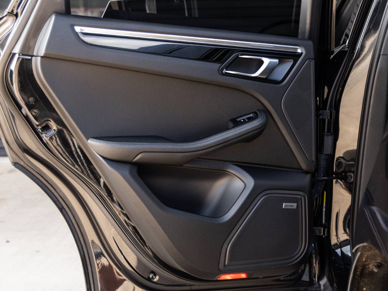 2018 Porsche Macan Macan Sport Edition