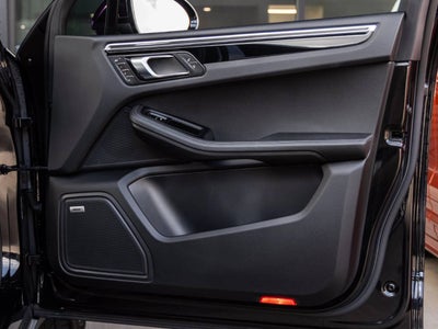 2018 Porsche Macan Macan Sport Edition
