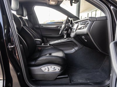 2018 Porsche Macan Macan Sport Edition