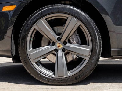 2022 Porsche Macan AWD