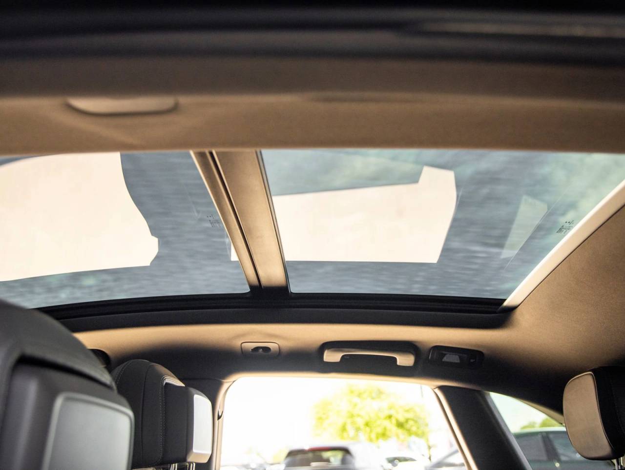 2022 Porsche Macan AWD