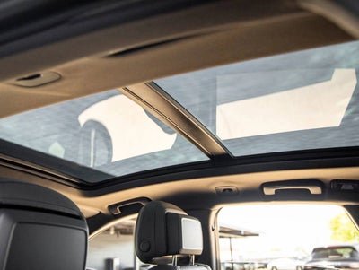 2022 Porsche Macan AWD