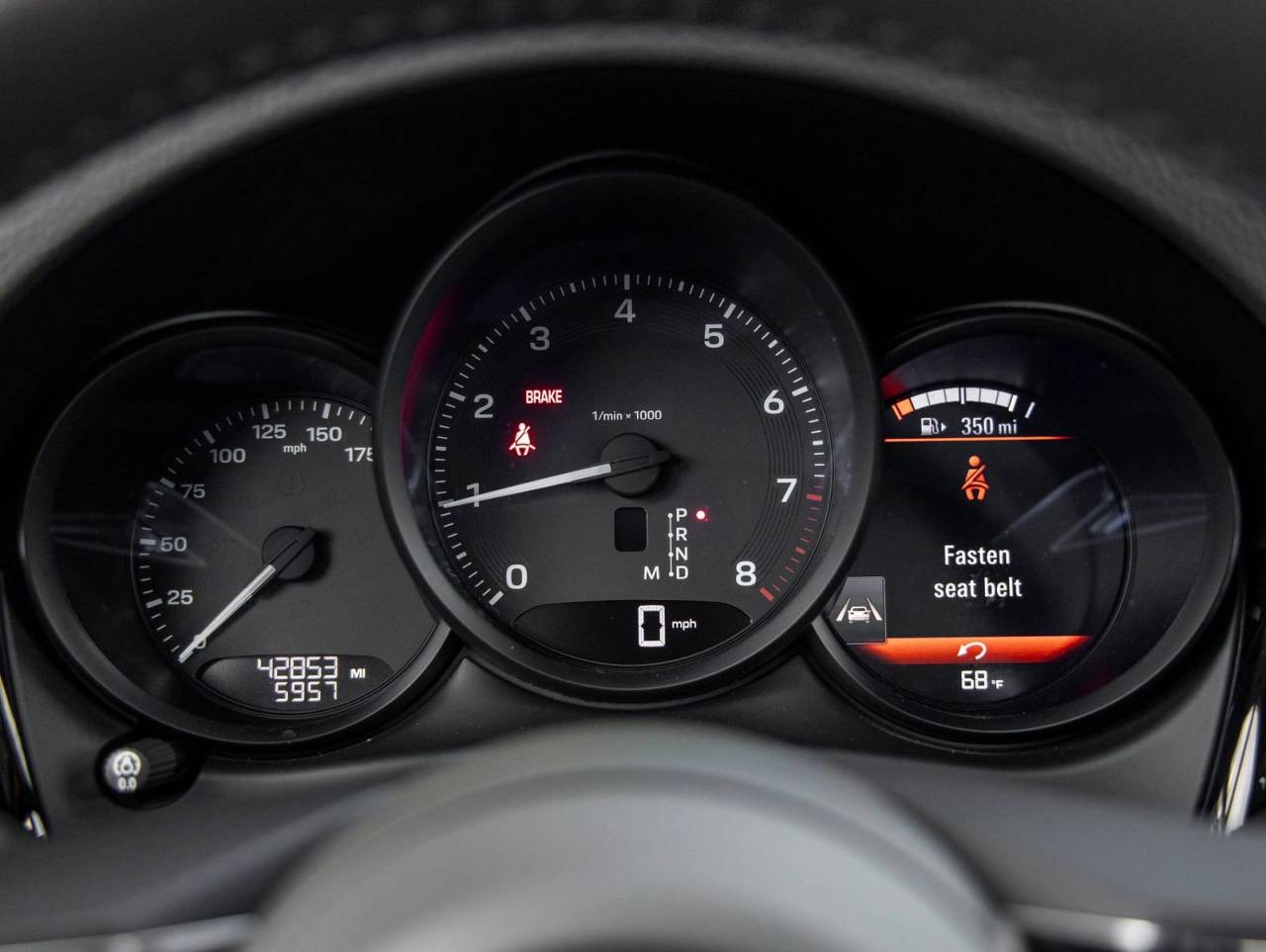 2022 Porsche Macan AWD